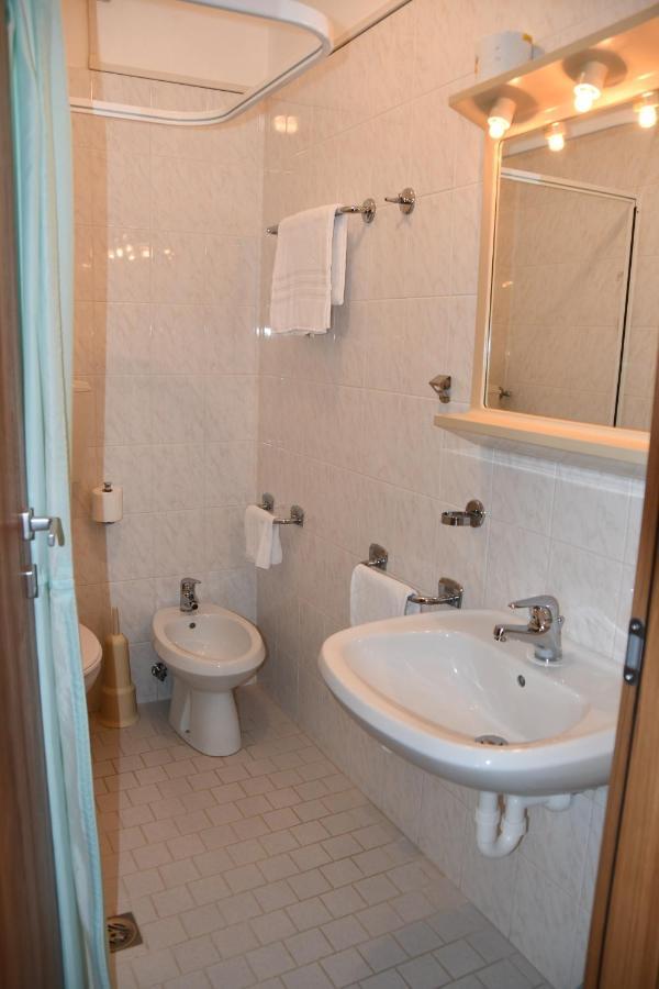 Hotel Playa Bibione Bagian luar foto