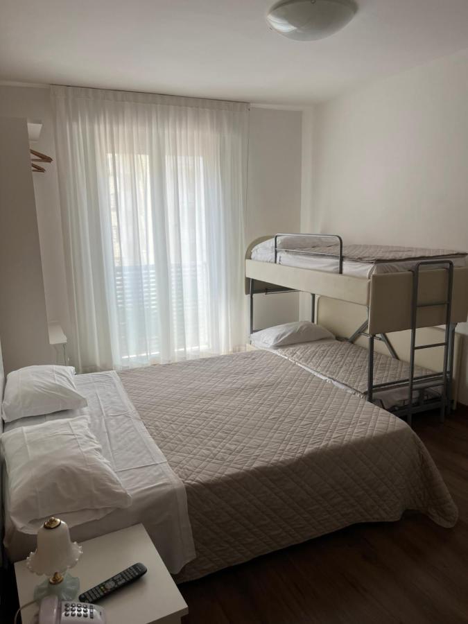 Hotel Playa Bibione Bagian luar foto