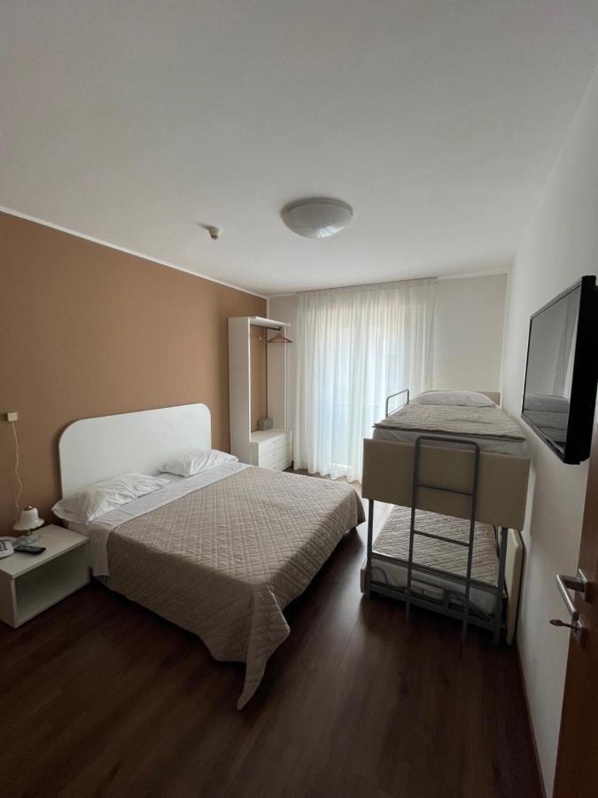 Hotel Playa Bibione Bagian luar foto